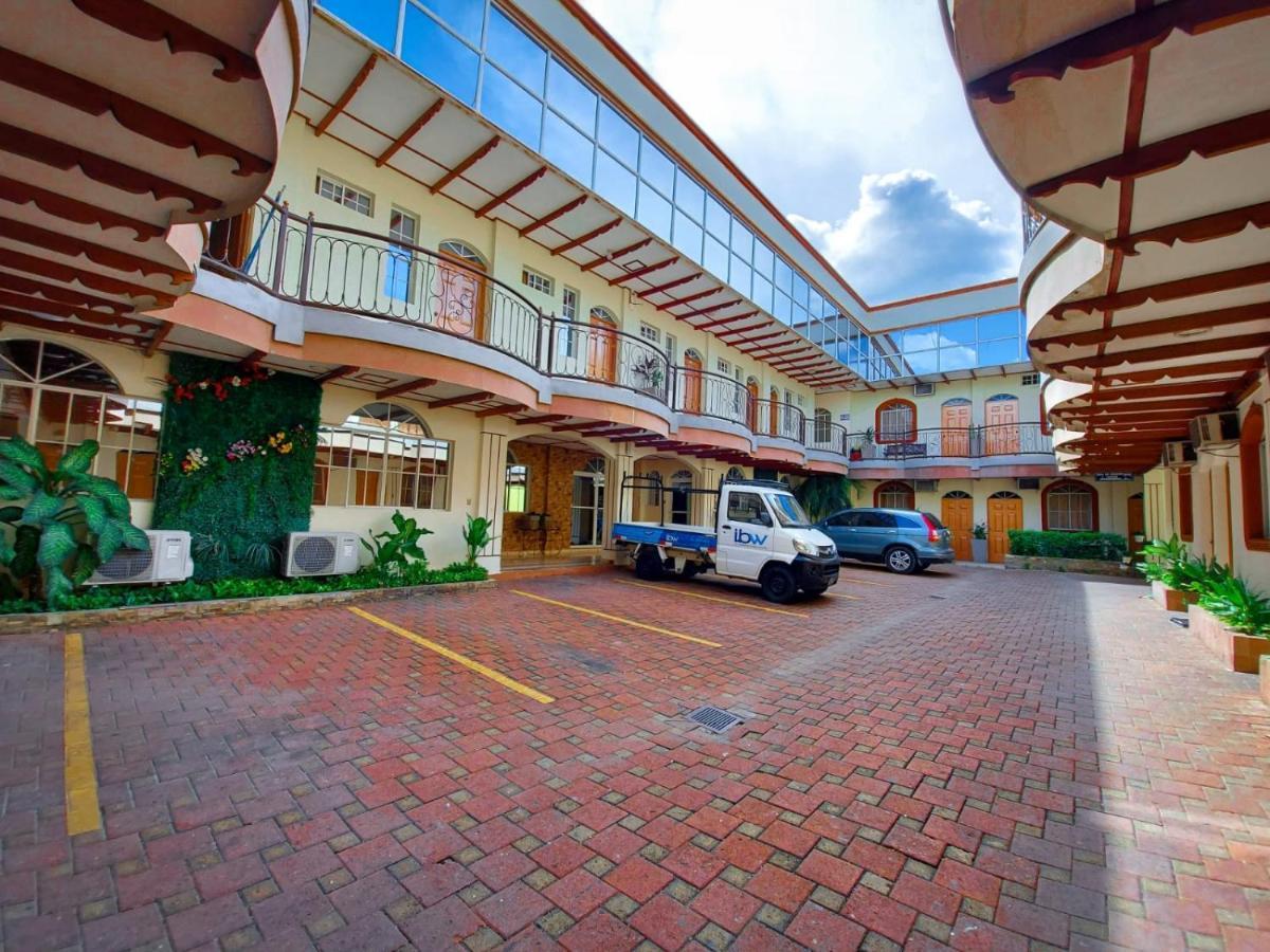 Hotel Continental Plaza San Miguel Exteriör bild